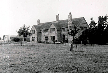 Manor Farm 1960 [Z49/66c]